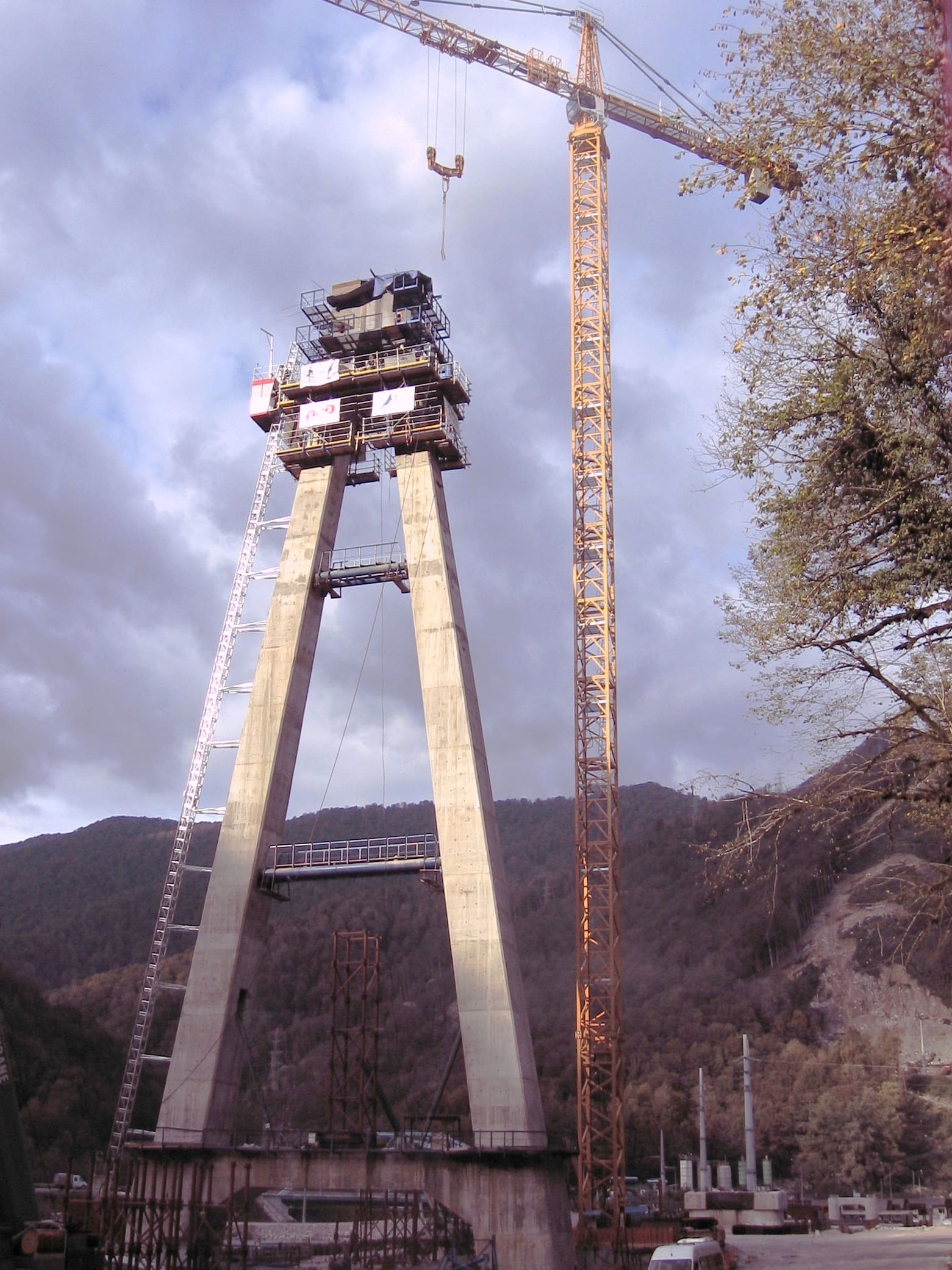 Pylon of Cable stay bridge sochi 2012 Manfred Schaefer